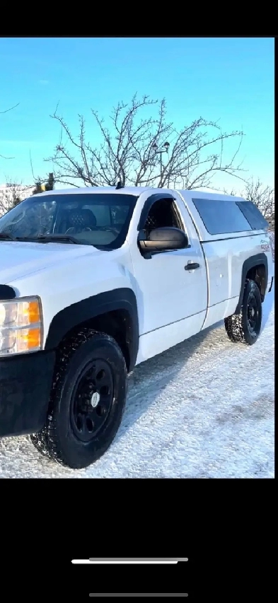 2011 Chevrolet Silverado 1500 W/T 4x4 330,000k$4100obo Image# 1