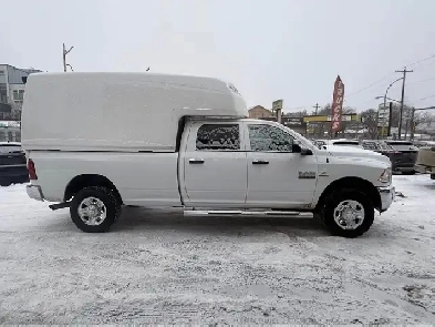 2018 RAM 3500 HD 4X4 CREW CAB 4X4 LONG BOX DIESEL LOW KMS Image# 1