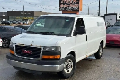 2010 GMC Savana Cargo Van RUNS, NOT DRIVEABLE, NO BRAKES, NO POW Image# 1