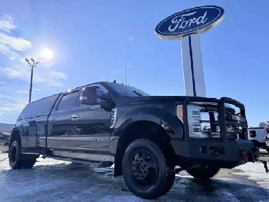2019 Ford Super Duty F-350 DRW KING RANCH! / LOADED! / TONS OF U Image# 1