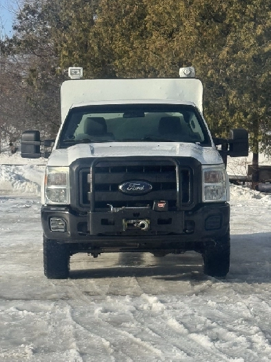 2015 Ford Super Duty F-250 SRW HIGH ROOF CAP 4x4 XLT — CERTIFIED Image# 1