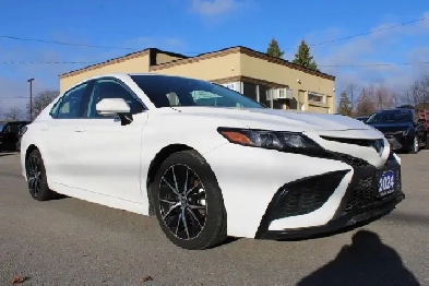 2024 Toyota Camry HYBRID SE Image# 1