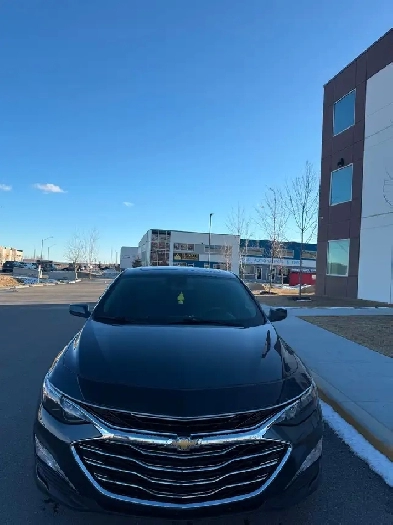 2019 Chevy Malibu LT Automatic Active 57000 km Image# 1
