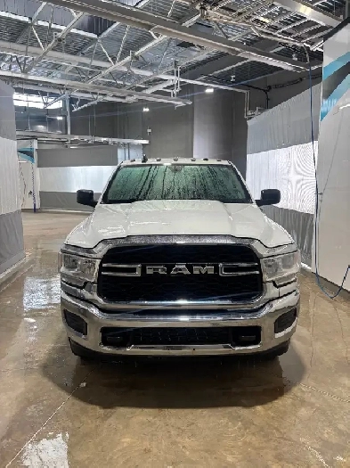 2019 dodge Ram 2500 6.4L Image# 1