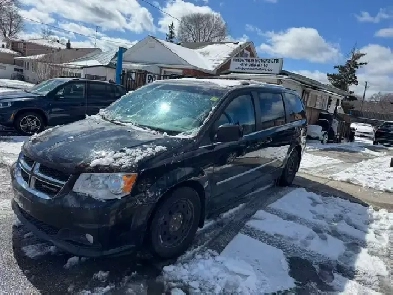 2016 Dodge Grand Caravan Crew Image# 1