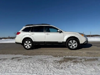 2011 Subaru outback Premium Image# 1