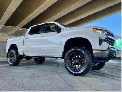 2025 Chevrolet Silverado 1500 LT 53L 4WD BIG 6 LIFT 35 AT CUST