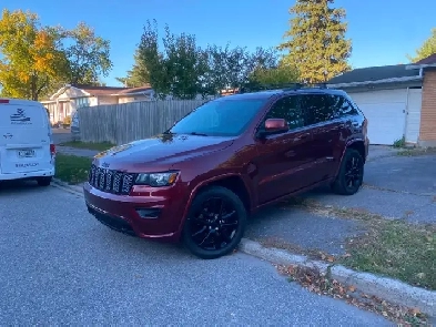 2018 grand Cherokee altitude super clean Image# 1