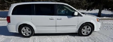 2015 Dodge Grand Caravan Crew E Stow n Go PKG  7 SEAT