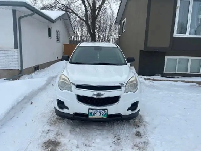 2013 White Chevy Equinox
