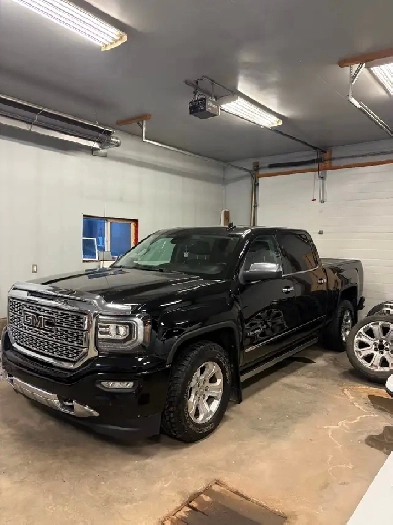 2017 GMC Denali 1500