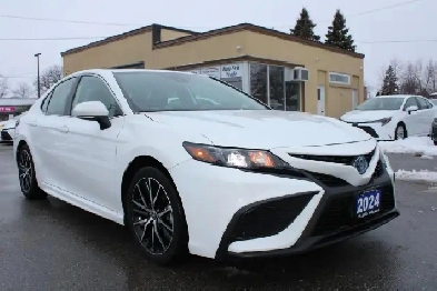 2024 Toyota Camry HYBRID SE