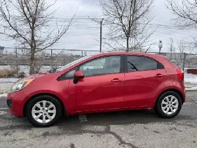 2012 Kia Rio 2012 KIA RIO  AUTOMATIQUE   4 CYLINDRES  16 LITR