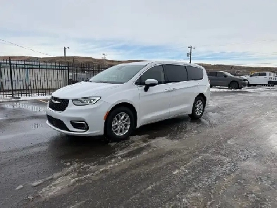 2023 Chrysler Pacifica
