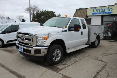 2014 Ford F250 Super Duty XLT 4WD utility SRW