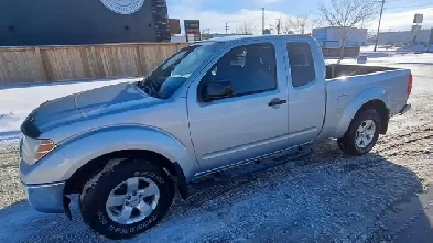 2010 Nissan Frontier 176000kms Safetied Clean Title