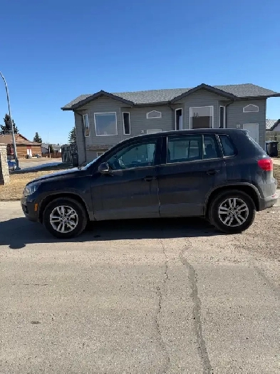 2012 Volkswagen Tiguan Image# 1