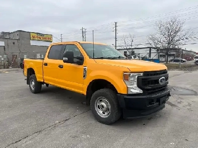 2022 Ford F250 XLT Crew Cab Short Box 4WD