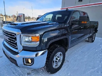 2018 GMC SIERRA 2500HD SLE Z71 66L TURBO DIESEL 66FT BOX4X4
