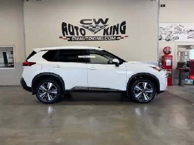 2023 Nissan Rogue Platinum  AWD  1 Owner  Fully Appointed