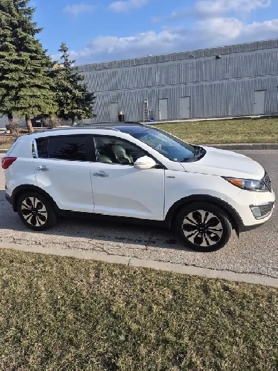 2011 Kia Sportage EX 20L Turbo 111000 km