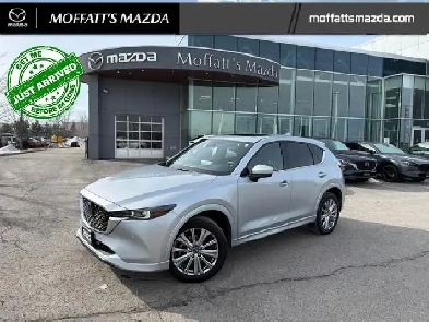 2022 Mazda CX5 Signature SUNROOF  HEADS UP DISPLAY