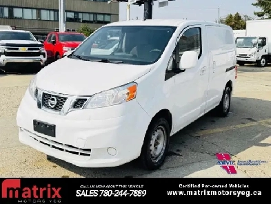 2013 Nissan NV200 SV Image# 1