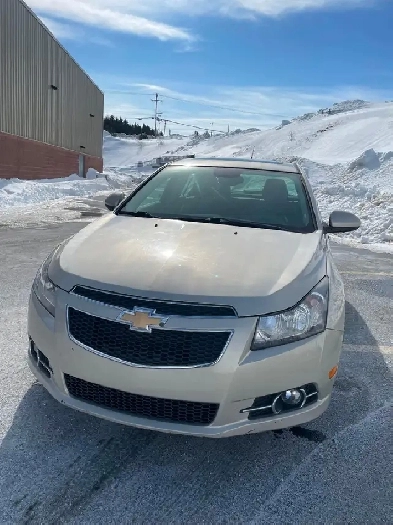 2013 Chevy Cruze  77000 kms