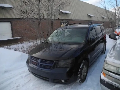 2010 Dodge Grand Carvan has Engine  Noise