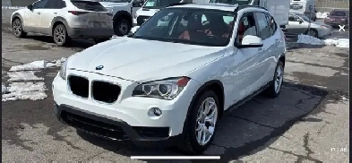 136000 km BMW X1 AWD 4 dr xDrive28i auto toit pano 0 accident Image# 1