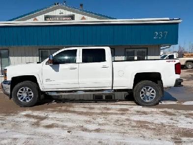 2015 Chevrolet Silverado 2500 HD Diesel ONLY 165KM