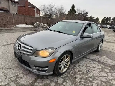 2013 MercedesBenz CClass C 300   4 MATIC