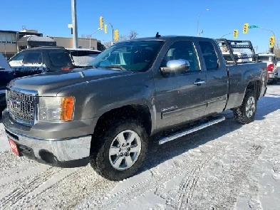 4x4  2013 GMC Sierra 1500  6 PASSENGER  SAFETIED