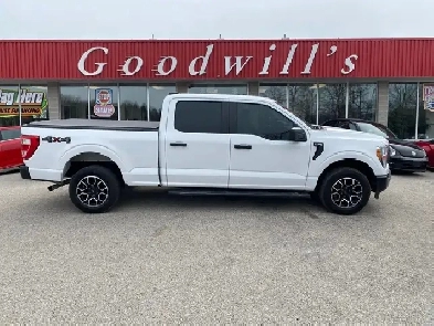 2022 Ford F-150 XL, 5 L, CLEAN CARFAX, 6 PASS, 4X4, BACK UP CAME Image# 1
