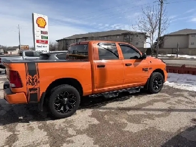 2019 Ram 1500 Classic Express Blackout Crew Cab