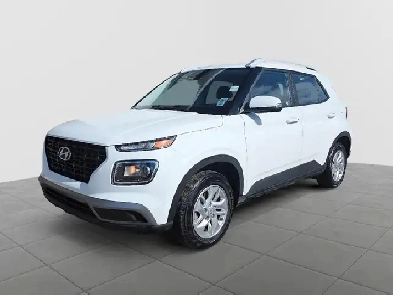 2025 Hyundai Venue Preferred Preferred  Low Mileage  Heated
