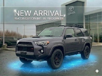 2023 Toyota 4Runner 4DR 4WD  Low Mileage