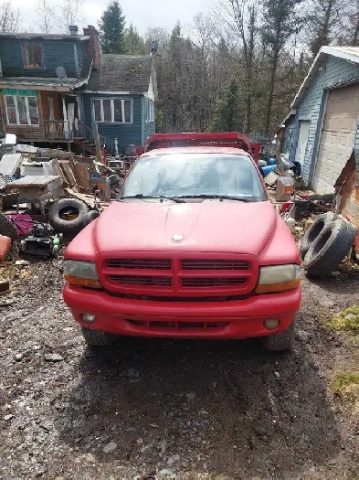 2000 dodge dakota 4x4 with dumpbox
