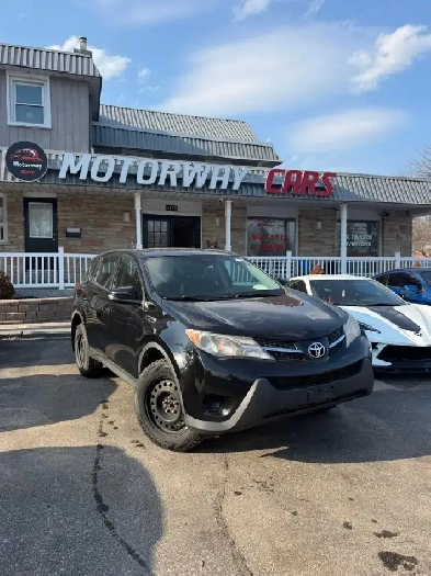 2015 Toyota RAV4 FWD 4dr LE Image# 1