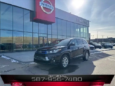 2017 Toyota Highlander Limited AWD  Captain Chairs  360 Camera