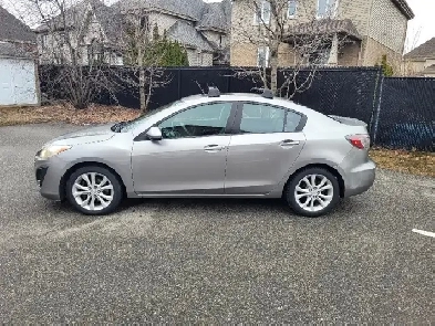 MAZDA 3 GT