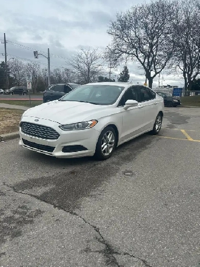 2015 Ford Fusion SE NavBackup cam