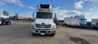 Commercial Straight Truck with ReeferFor Sale Hino 358
