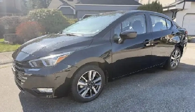 Nissan VERSA SV 2024