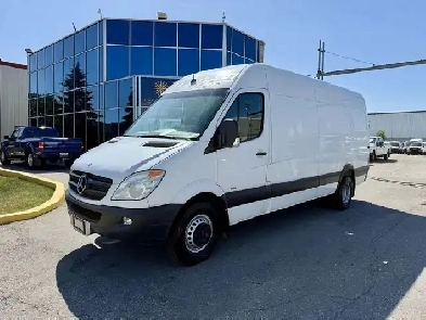 2013 MercedesBenz Sprinter Van 3500 170WB
