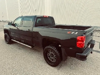 2018 Chevrolet Silverado 1500 4WD Crew Cab 2LT Z71 Lifted Custom