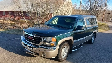 2004 GMC Sierra