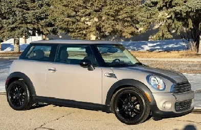2012 MINI COOPER S BAKER STREET EDITION  FWD  5 SPEED M