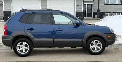 2009 Hyundai Tucson - AUTO - AWD - V6 Image# 1