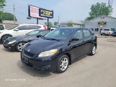 2011 TOYOTA MATRIX ONLY 88320Km. Image# 1